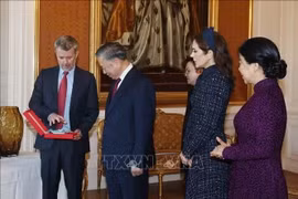 Tổng Bí thư, Chủ tịch nước Tô Lâm nhận Huân chương cao quý của Vương quốc Đan Mạch
