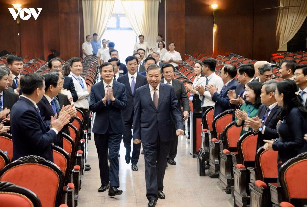 Gallery - Khai mạc lớp cập nhật kiến thức đối với Ủy viên Trung ương - image 3