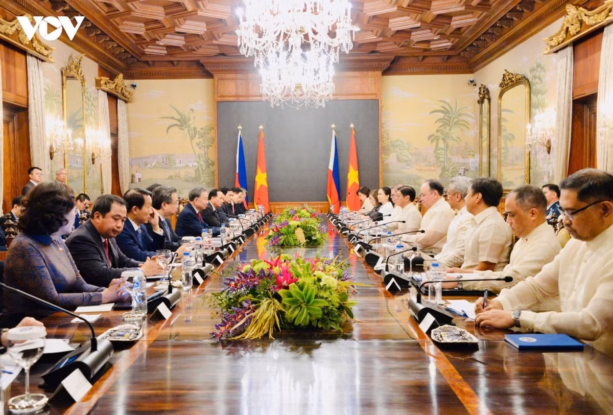 Toàn cảnh hội đàm