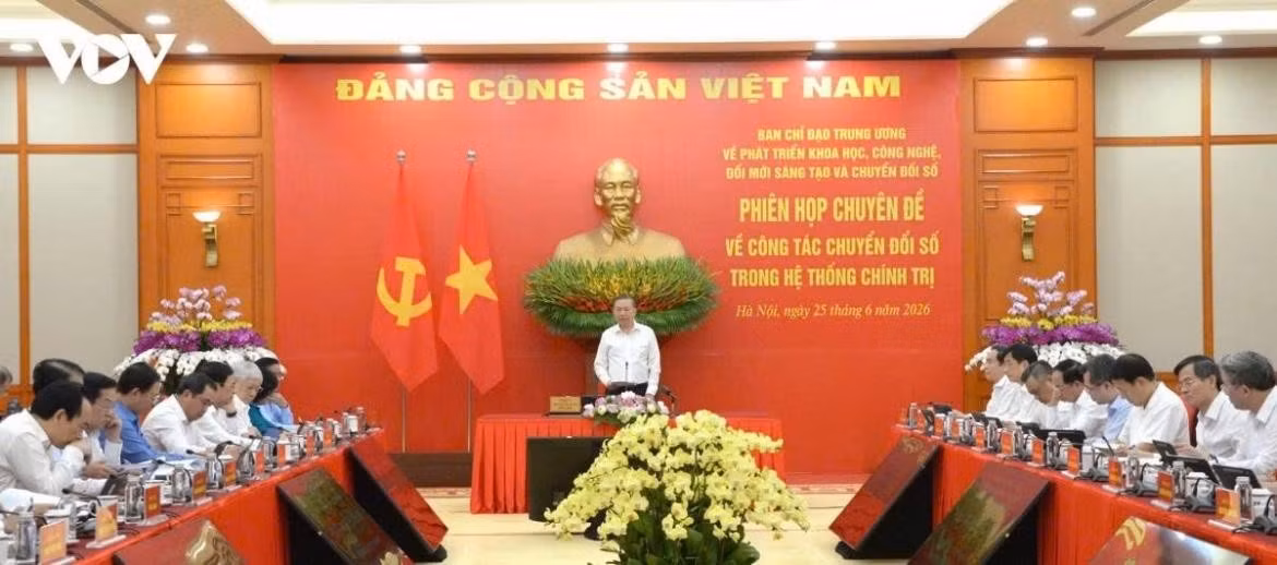 Tổng Bí thư, Chủ tịch nước chủ trì phiên họp chuyển đổi số ở hệ thống chính trị