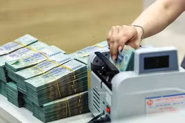 Nhiều ngân hàng tung lãi suất tiền gửi trên 9%/năm