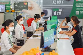 Ngân hàng cắt gần 3.000 người nhưng vẫn tuyển mới: Cuộc cải tổ AI