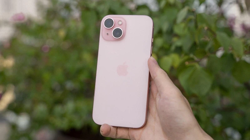 [GALLERY] iPhone 15 Pro tụt giá sốc, dẫn đầu top iPhone cũ đáng mua