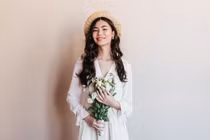 Phụ nữ chọn không kết hôn, làm sao để không đơn độc?