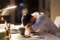 10 lý do khiến bạn luôn thấy mệt, dù đã ăn uống đầy đủ