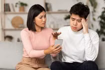 Bình tĩnh vượt khủng hoảng hôn nhân