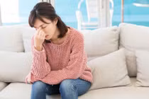 Vì sao phụ nữ bị bạo hành vẫn không dám rời đi?