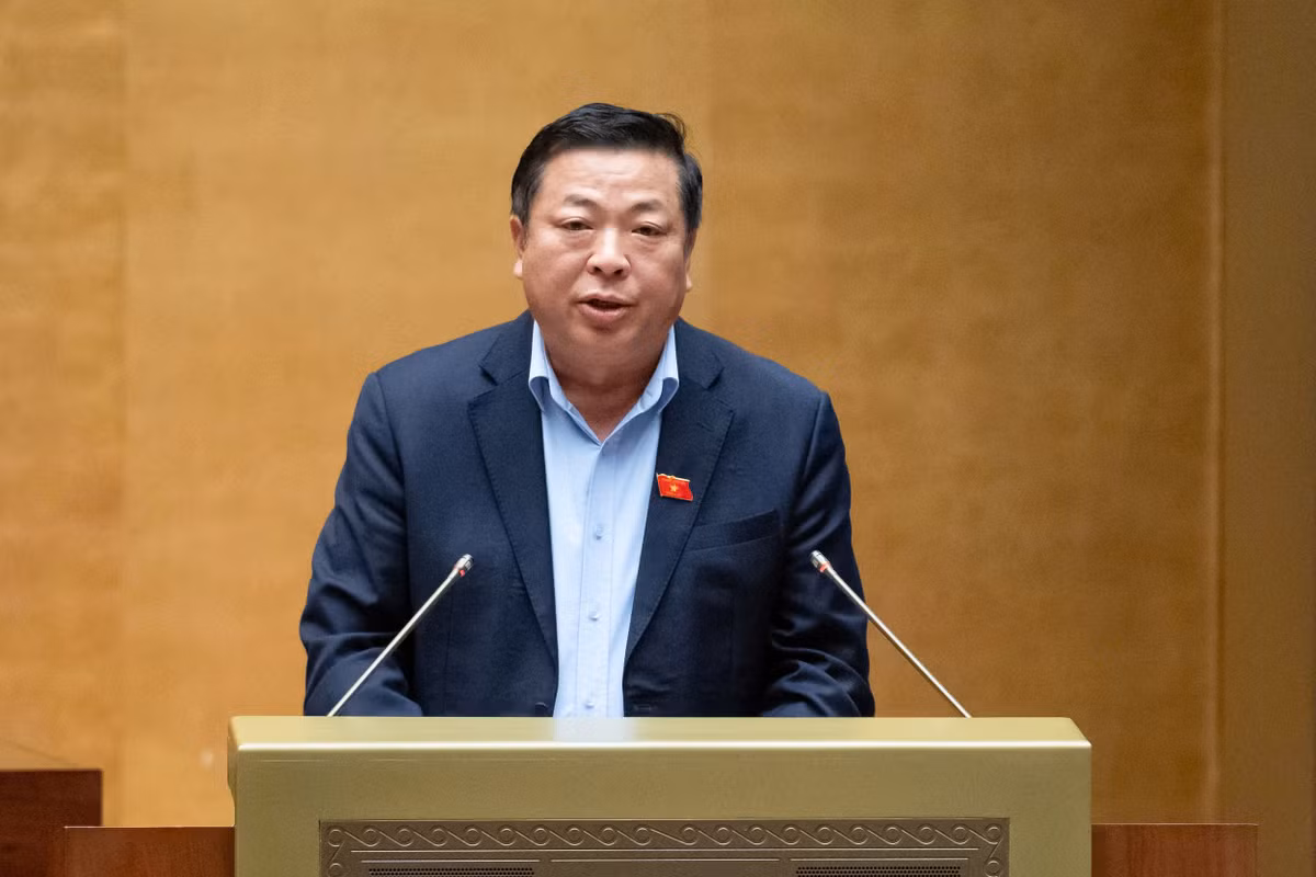 Bộ trưởng Bộ Xây dựng Trần Hồng Minh.