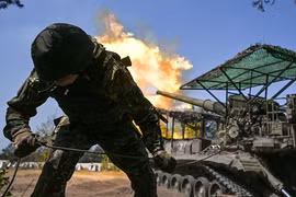 Ukraine đánh lén thành, Nga quyết đánh sập Pokorvsk 