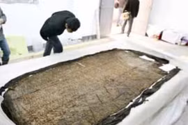Túi lụa trong lăng mộ 2.200 năm tuổi hé lộ danh tính chủ nhân