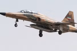 Máy bay chiến đấu F-5F của Không quân Iran