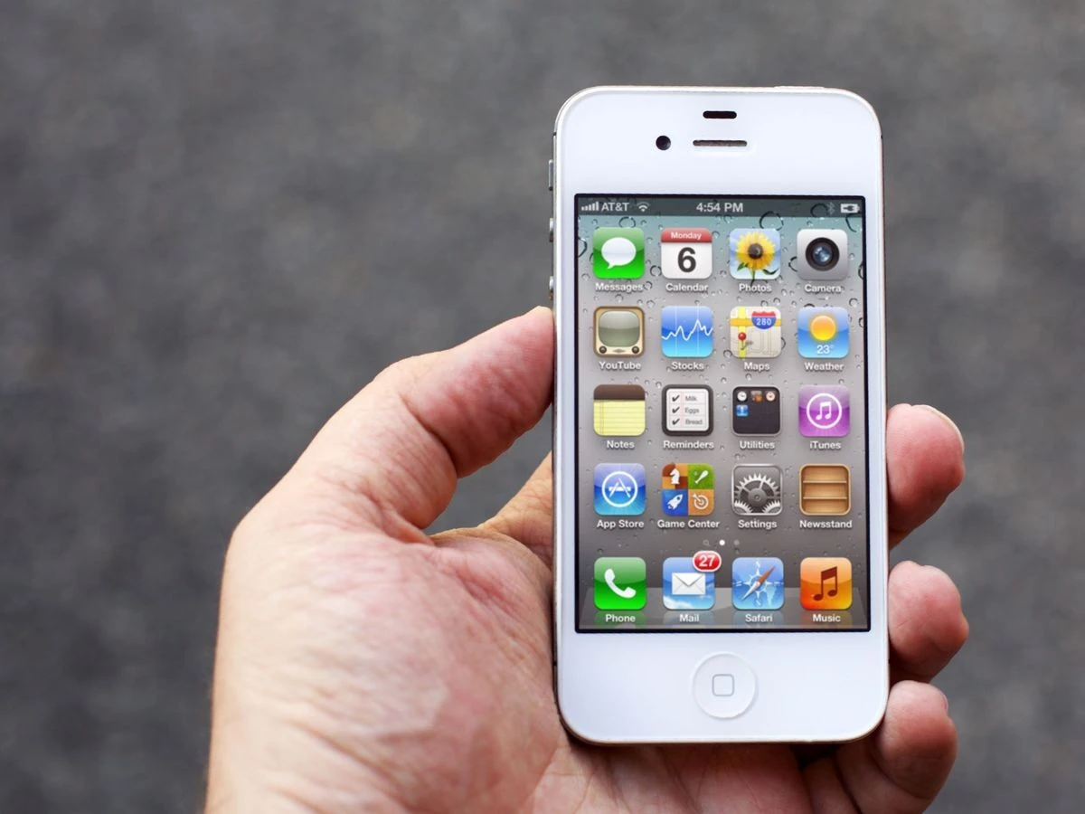 iPhone 4S bỗng sốt lại vì chứa vàng, kho báu hay ảo tưởng?