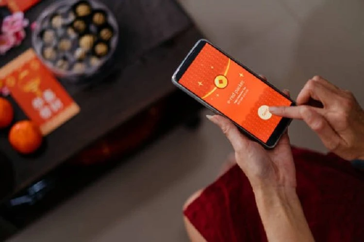 Ông lớn Trung Quốc tặng trà sữa, lì xì miễn phí dịp Tết