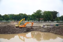 [GALLERY] Sau gần 20 năm, hồ Ba Mẫu bước vào đợt cải tạo quy mô lớn