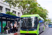 Miễn phí xe buýt tại TP.HCM: 'Đòn bẩy mềm' cho chuyển dịch đô thị xanh