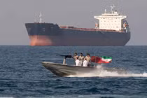[VIDEO] Iran ra điều kiện mở lại eo biển Hormuz, yêu cầu Mỹ-Israel dừng đe dọa
