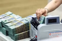 26 ngân hàng giảm lãi suất: Đỉnh đã gần hay chỉ phép thử ngắn hạn?