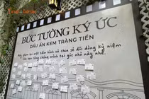 [GALLERY] Du khách tìm đến Kem Tràng Tiền trước ngày dừng bán ở địa điểm cũ