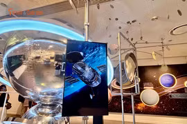 Vũ trụ song song đưa trẻ nhỏ chạm tới dải ngân hà