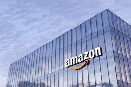 Amazon sa thải 30.000 nhân viên vì AI