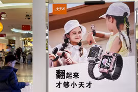 Smartwatch trẻ em 8 triệu đồng gây tranh cãi vì độc quyền kết bạn