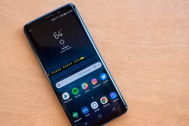Gỡ vài app rác, điện thoại Samsung cũ chạy mượt bất ngờ