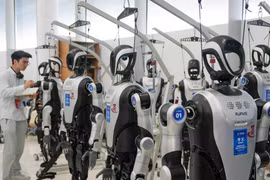 Robot Trung Quốc chỉ thông minh bằng trẻ 10 tuổi?