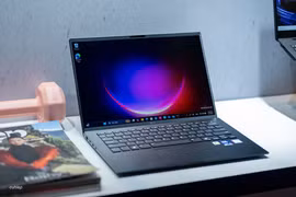 [GALLERY] LG gram AI 2026 ra mắt, laptop siêu nhẹ còn tự khóa từ xa