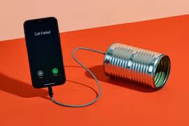 [GALLERY] Gen Z bất ngờ mê iPod, điện thoại nắp gập để cai mạng xã hội