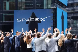 [GALLERY] SpaceX lỗ 8,7 tỷ USD vẫn hút 75 tỷ USD, bí mật gây sốc