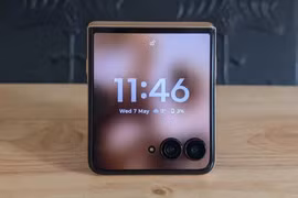 [GALLERY] Motorola Razr 60 5G trở lại, khiến Galaxy Z Flip6 dè chừng