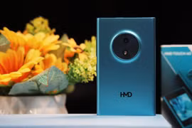 HMD ra mắt điện thoại “cục gạch” có AI gây tranh cãi