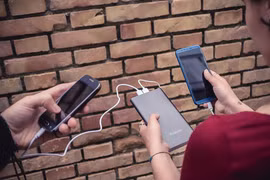 Sạc dự phòng dùng được bao lâu trước khi chai pin?