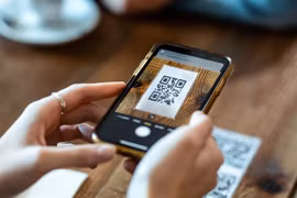 Vì sao mã QR chỉ có 3 ô vuông, không phải 4?