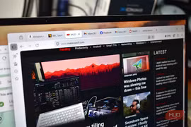 Mở 10 tab cùng lúc, Brave thắng sốc cả Chrome