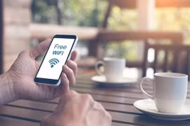 Wi-Fi miễn phí: Cạm bẫy khiến người dùng mất tài khoản, tiền