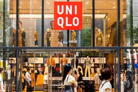 Vì sao Uniqlo biết quần áo chưa thanh toán?