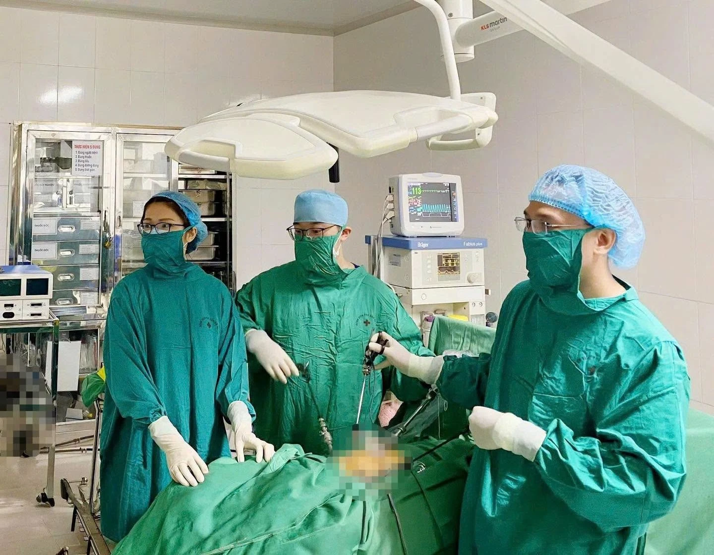 Sản phụ bị viêm ruột thừa vỡ được cứu cả mẹ và con