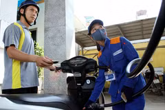 Giá xăng tăng mạnh nhất kể từ đầu năm
