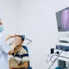 Chảy máu mũi suốt một tháng, thanh niên 18 tuổi tá hỏa khi thấy 'sinh vật lạ'