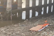 Nam giới tử vong chưa rõ nguyên nhân, thi thể trôi trên sông Cà Ty