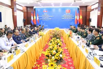 Bộ trưởng Bộ Quốc phòng hai nước Việt Nam - Campuchia hội đàm