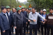 Phó Thủ tướng Hồ Quốc Dũng kiểm tra sạt lở đèo Prenn, đèo Mimosa