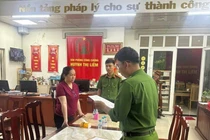 Bắt công chứng viên kiêm trưởng văn phòng công chứng