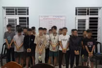 Hẹn nhau giải quyết mâu thuẫn, 16 người bị khởi tố