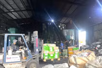 Tiêu hủy 30 tấn thực phẩm đông lạnh nhiễm bẩn ở Đồng Nai