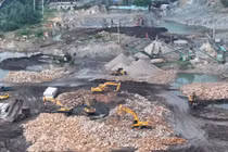 Khai thác khoáng sản trái phép, hai giám đốc doanh nghiệp bị bắt