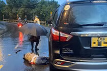 Tai nạn trên đèo Tà Nung, bé gái 14 tuổi tử vong tại chỗ