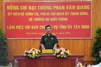 Đại tướng Phan Văn Giang làm việc với Ban Thường vụ Tỉnh ủy Tây Ninh