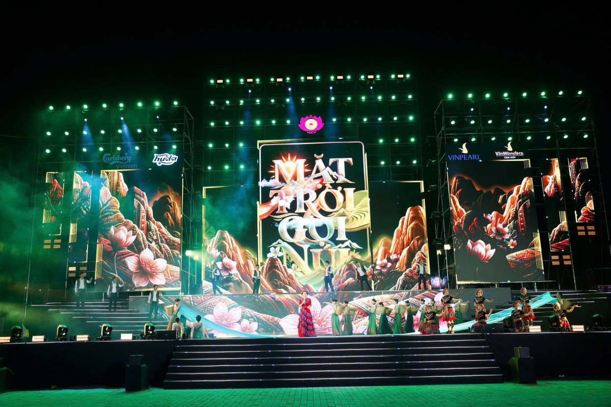 Chương trình gồm có 3 phần: “Âm thanh đại ngàn”, “Nghệ An ngày mới” và Hào khí Sông Lam – Khát vọng vươn xa”...